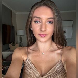 Meet your Posher, Francesca